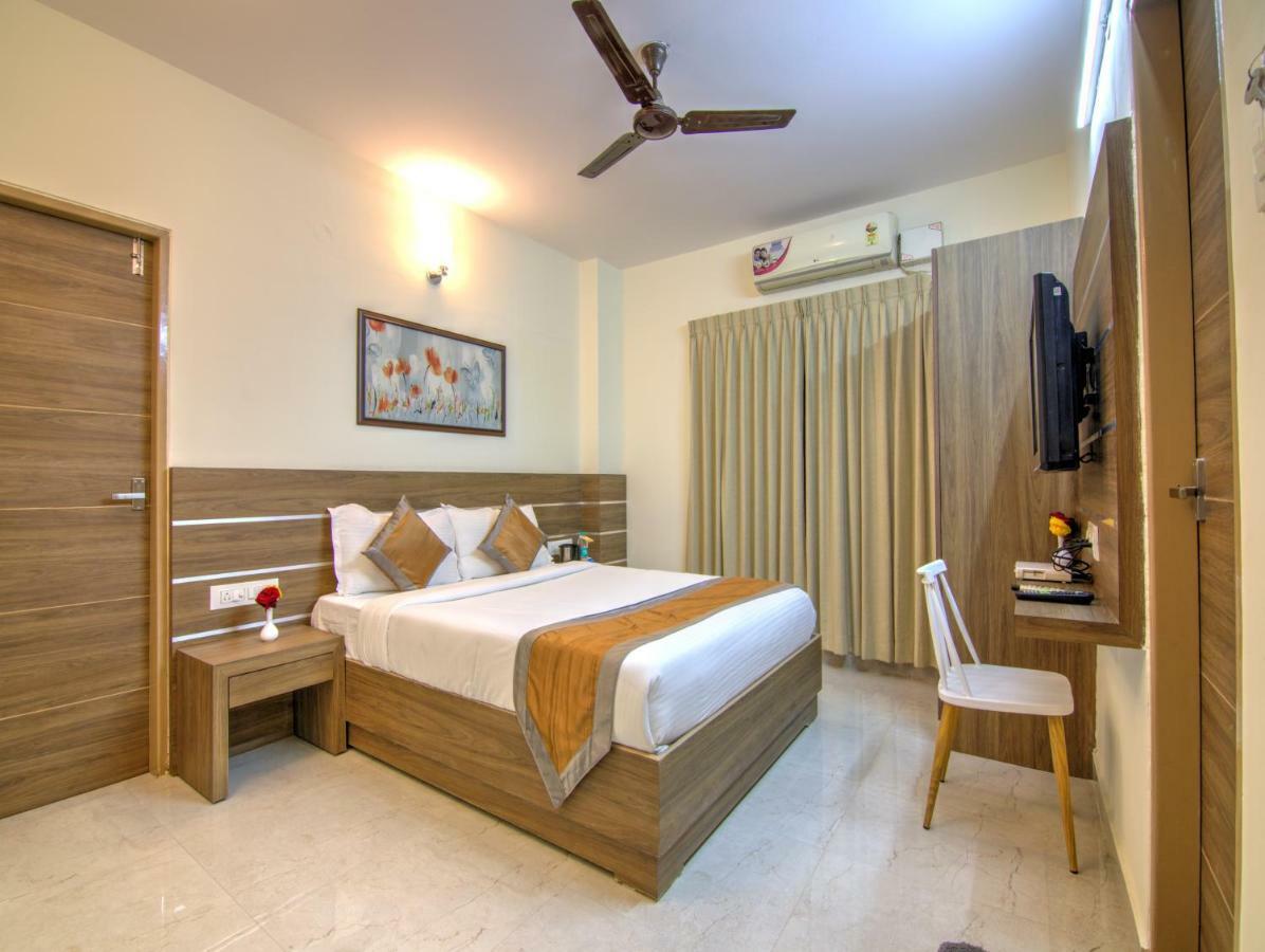 Sunshine Suites Grand Deluxe Bangalore Luaran gambar