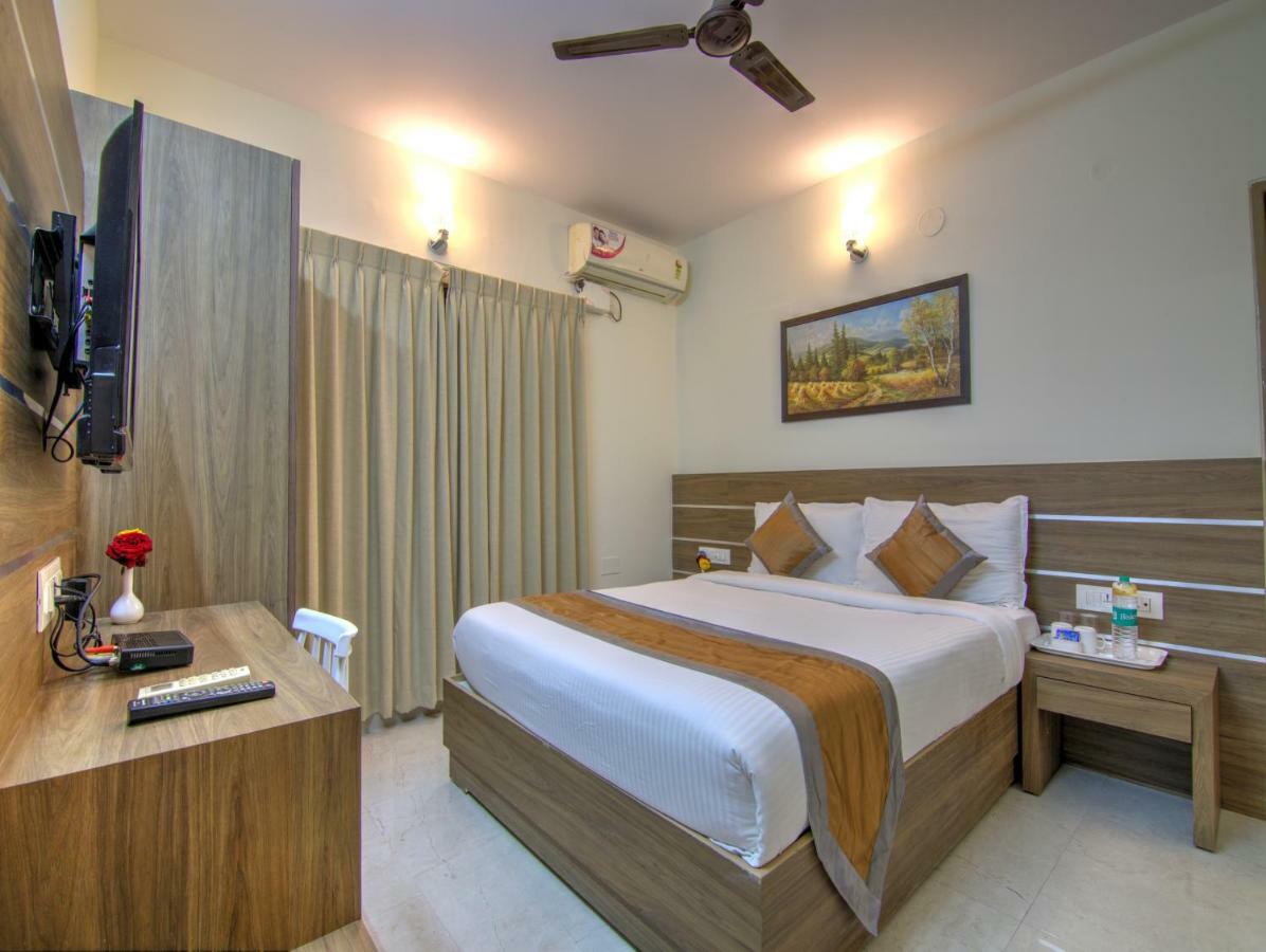 Sunshine Suites Grand Deluxe Bangalore Luaran gambar