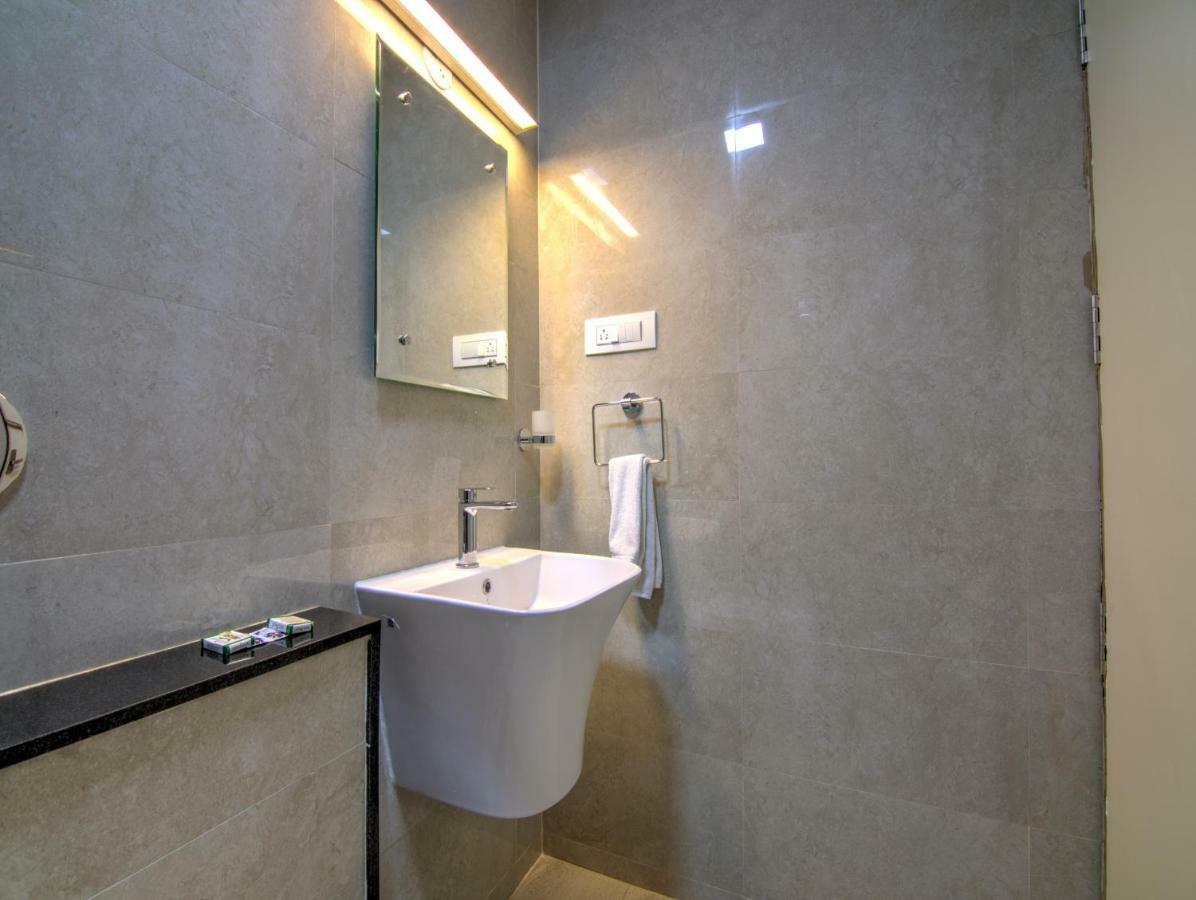 Sunshine Suites Grand Deluxe Bangalore Luaran gambar