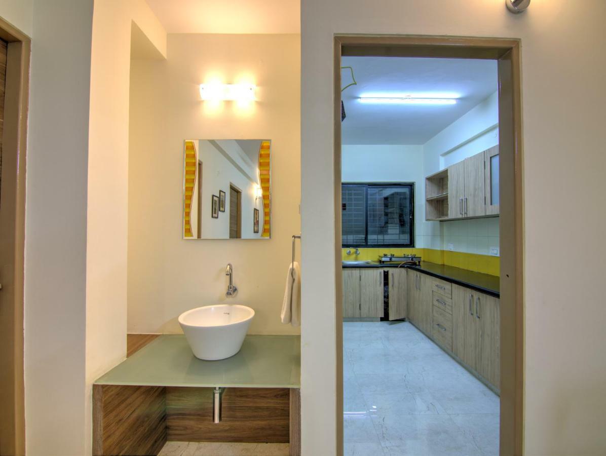 Sunshine Suites Grand Deluxe Bangalore Luaran gambar